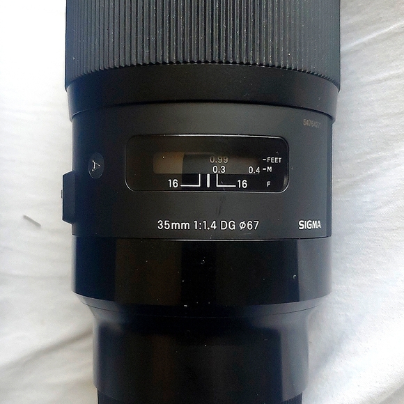 Sigma 35mm 1.4 DG 67 Photography Lens